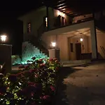 Consta * Τσαγκαράδα