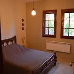 Consta Βίλα Τσαγκαράδα
